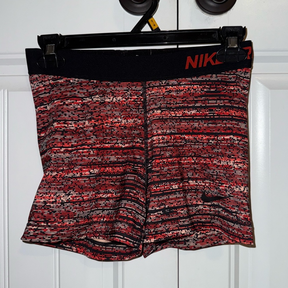 Orange and Red Speckled Thin Band Nike Pro Women’s Athletic Shorts Size Medium